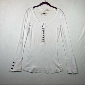 Twisted Heart White Henley Style Waffle Knit Long Sleeve Top Size Small